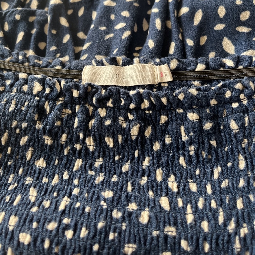 Lush Ruffled blue/white skirt, small